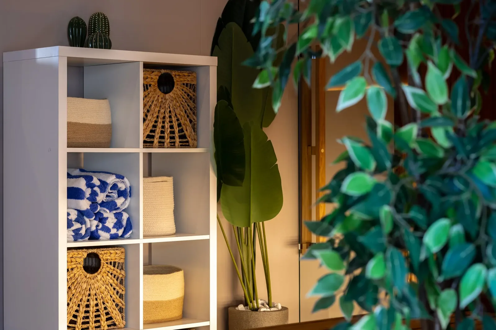 Wellness room detail with sauna and cold plunge at Soul Lifestyle Apartments
